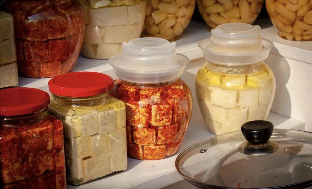 “难兄难弟”被年轻人推下餐桌pg电子模拟器免费版榨菜的(图13)