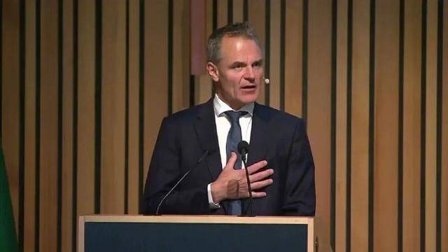 美国白宫高官之妻、保守派网红社媒发帖暗示美国要“拿下格陵兰岛”，丹麦驻美大使发声：我们希望丹麦的领土完整能得到充分的尊重