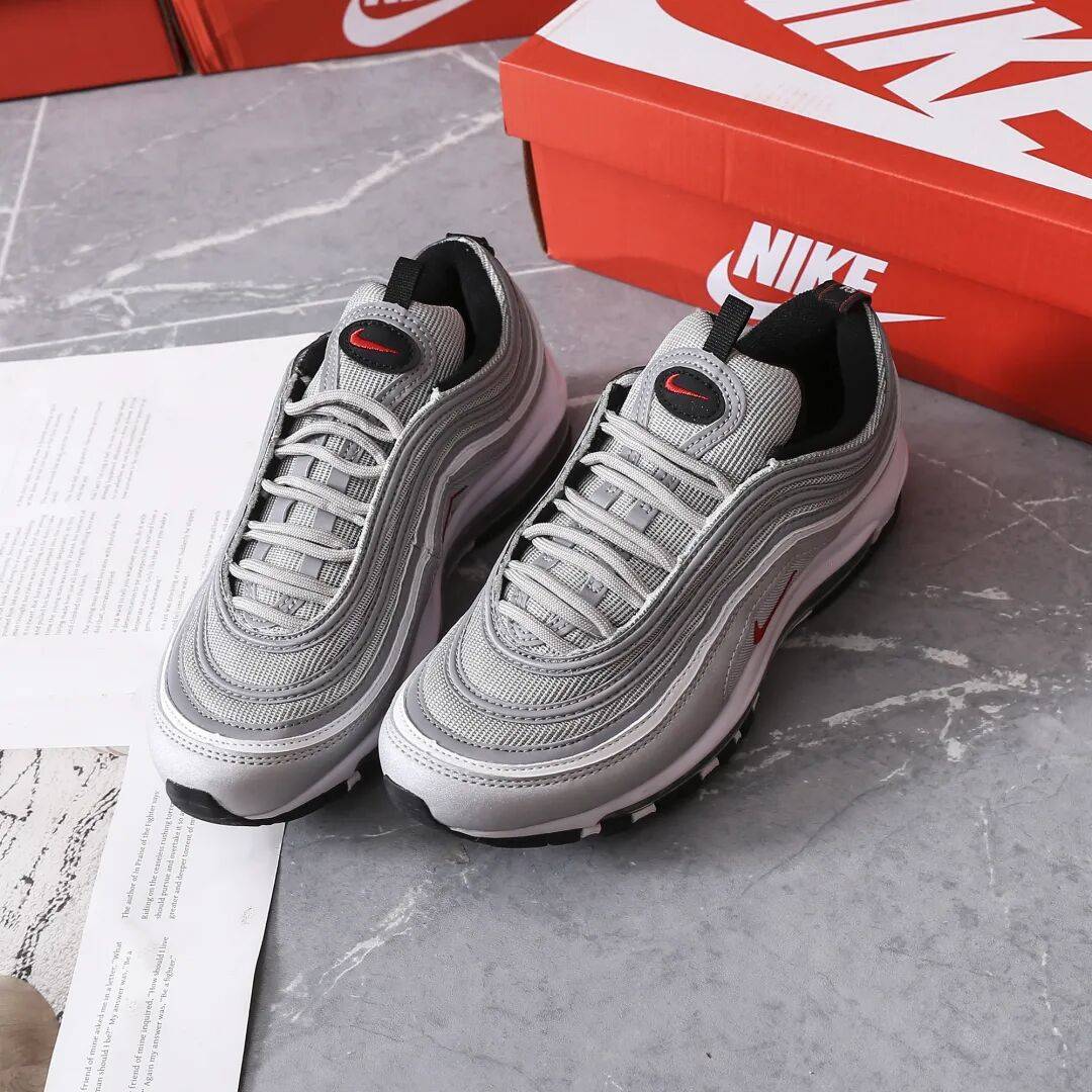 心动~耐克子弹头跑鞋349元拿下,颜值与舒适度双封神!