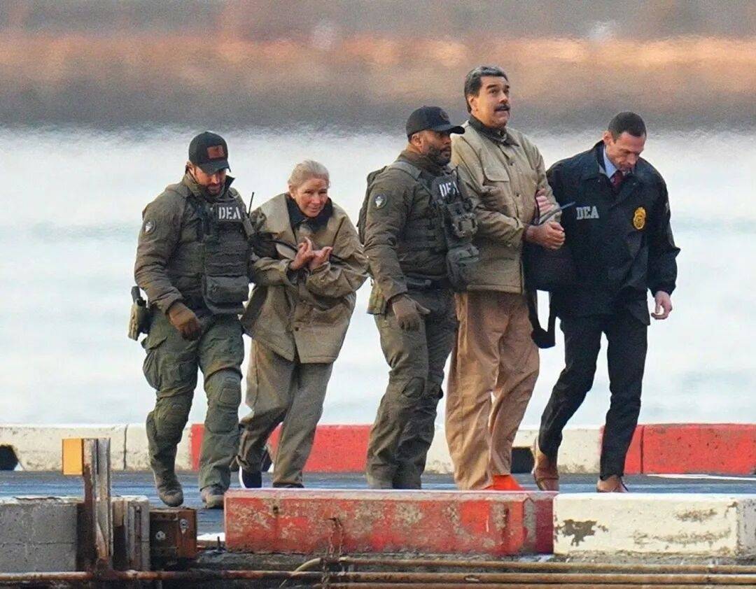 图片[3]-委内瑞拉证实马杜罗在突袭行动中腿部受伤，夫人头部受伤 -华闻时空