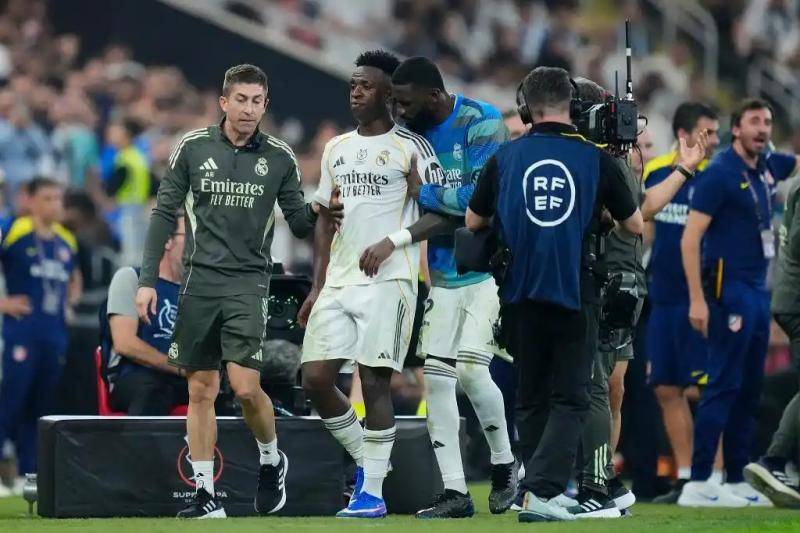 西甲联赛免费高清直播＋实时赛程积分榜＋竞彩预测全覆盖（2025赛季）早知道｜维尼修斯、西蒙尼场边发生争执