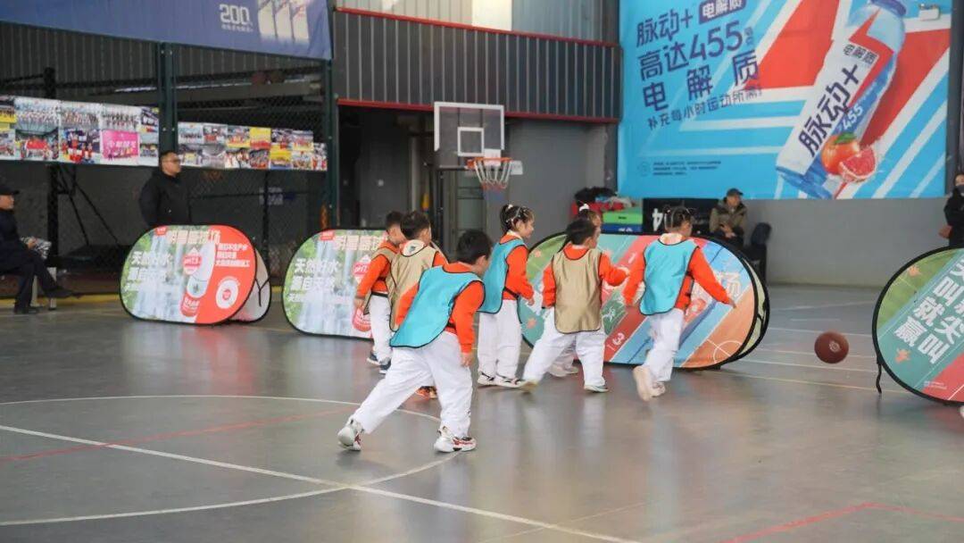 CBA盘口与数据深度__今日CBA盘口分析·大小分策略·球队档案童心飞扬 篮途启航！宜良一幼篮球内部联赛开赛