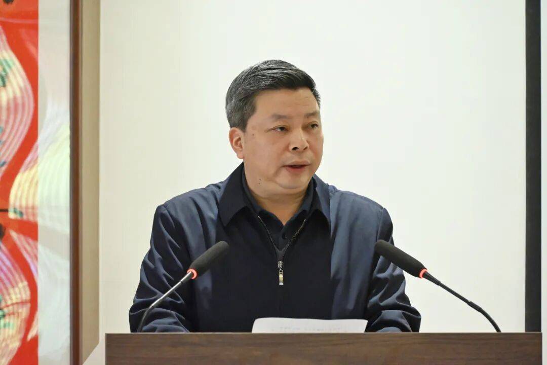 张忠等市人大代表回原选举单位开展述职活动