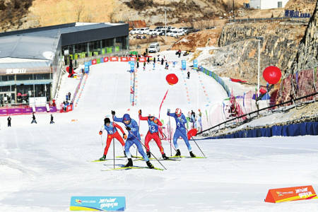 山西省第十七届运动会越野滑雪比赛开赛