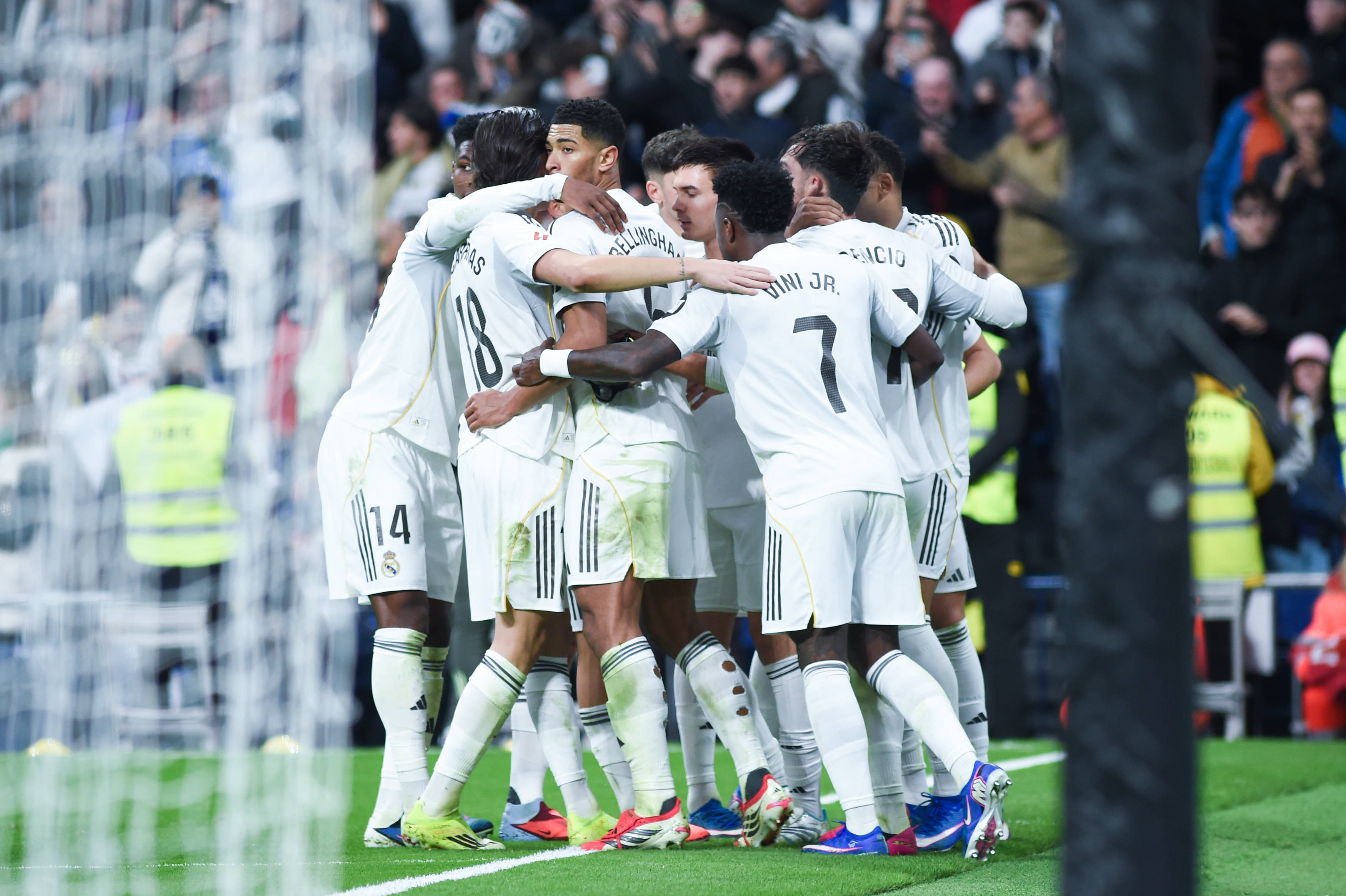 西甲联赛免费高清直播＋实时赛程积分榜＋竞彩预测全覆盖（2025赛季）西甲综合｜姆巴佩点球建功 皇马2：0击败莱万特