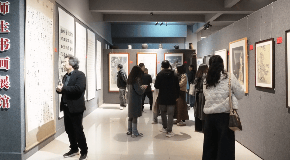 2025年永州市中小学先生美术、书法作品竞赛暨展览举办