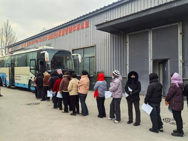 登封市人民医院上门为企业职工健康体检