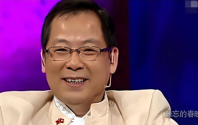 因春晚唱了一首歌，被封杀14年，如今身价过亿，却无偿捐给祖国