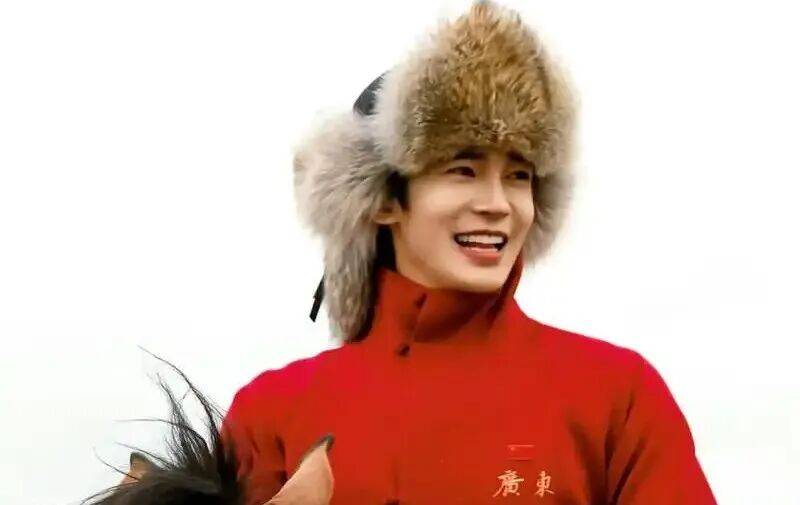 【2026.1.25】杨颖花少8？明星爱玩某音？龚俊村晚？于适私底人设差别？《现在就出发》年轻人关系？黄景瑜要上太空？封面图