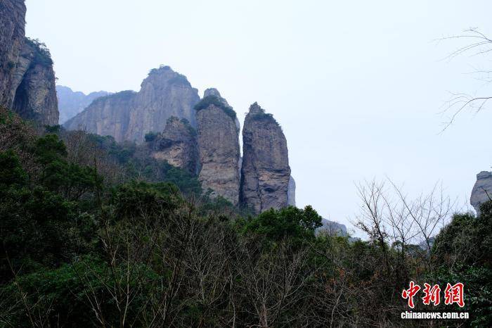 让艺术重回山水间 中国美院百余幅艺术作品亮相雁荡山