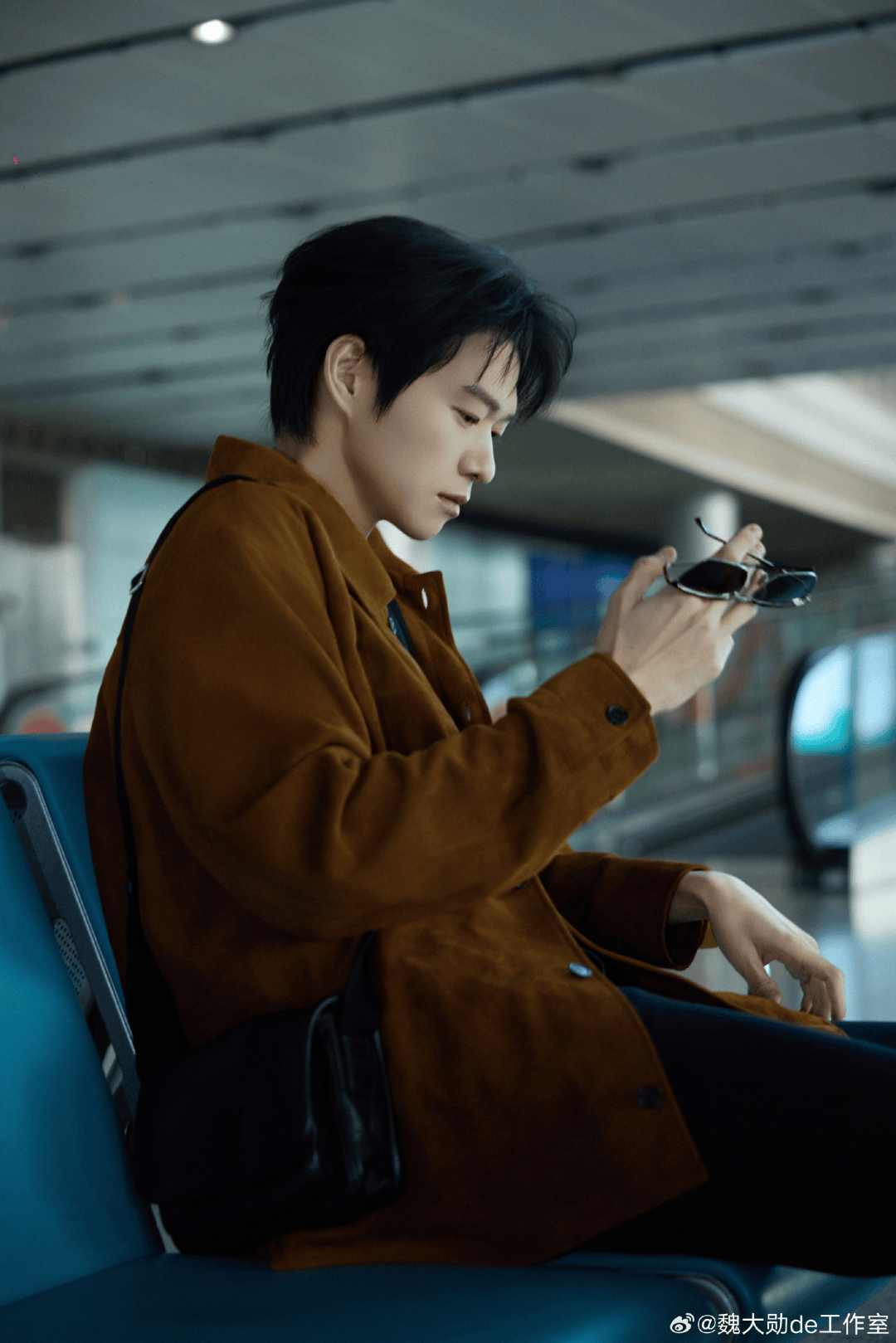 钻石女星代孕翻车？魏大勋分手了？王玉雯跟片方翻脸？何健麒被前女友举报？姨太问答