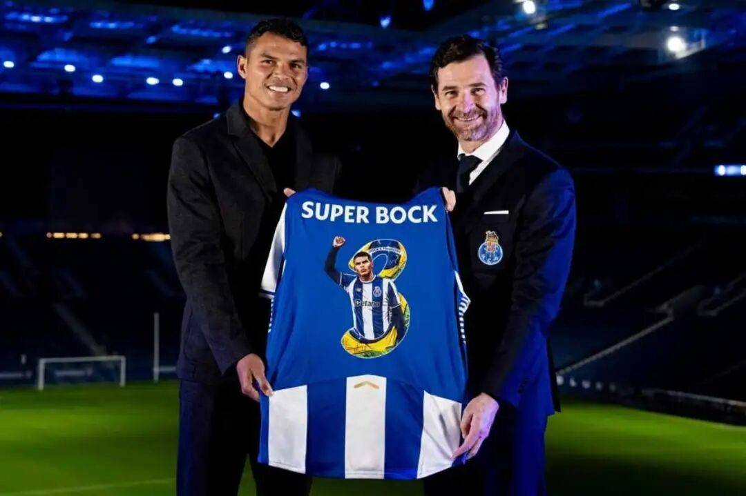 41岁重返欧陆“弟媳”正在等候召唤米兰体育- 米兰体育官方网站 世界杯官方指定投注平台