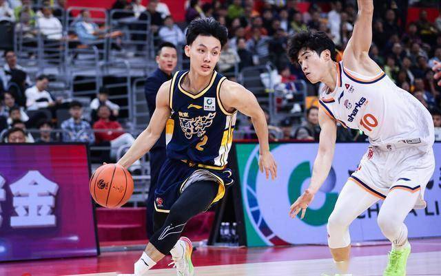 5球员落选首发！郭艾伦时代结束，周琦意外出局，赵继伟被顶替