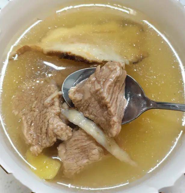 原创            立春将至，提醒：女人常喝3汤，1驱寒，2补气，3增免疫，气色红润