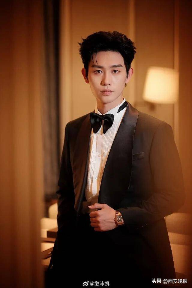 男演员直播讨薪，“还我血汗钱”