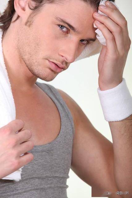 山茱萸补肝肾超实用！3个经典搭配，帮男性强肝肾、缓腰酸提精力