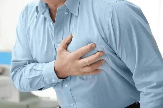 肺部开始病变，不是看咳不咳嗽！医生忠告：若出现4异常或已病变