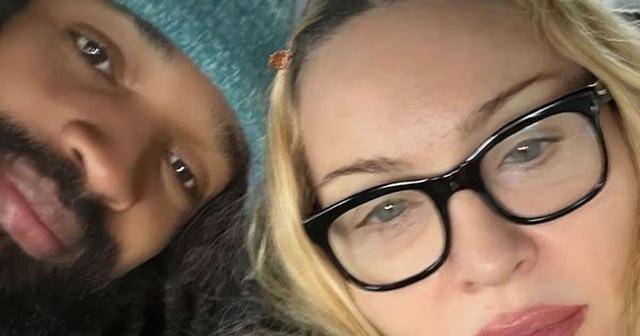 麦当娜承认乘坐了“人生中第二次优步”，去看女儿们为热刺队比赛