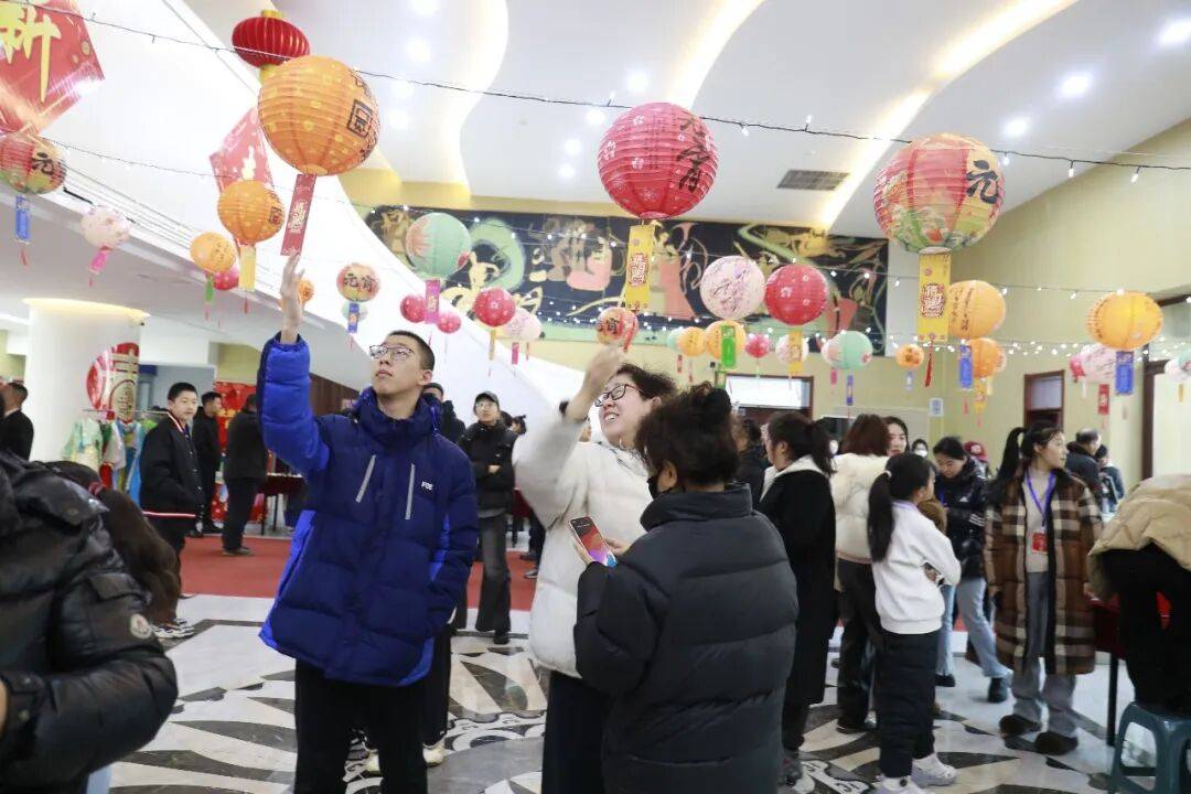 2026年鸡西市元宵节非遗展示、猜灯谜与民族音乐会精彩纷呈_文化_市民_活动