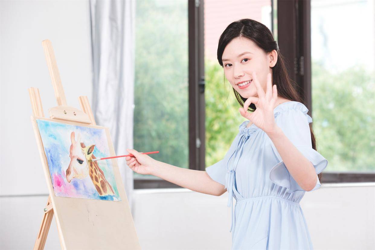 7批次化妆品不合格：甲醇超标183倍 “泽平