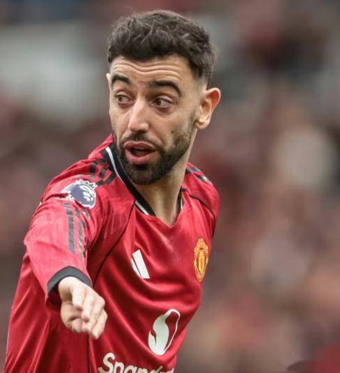 主裁抢戏，曼联2：2伯恩茅斯，那不勒斯1：0，朗斯登顶法甲