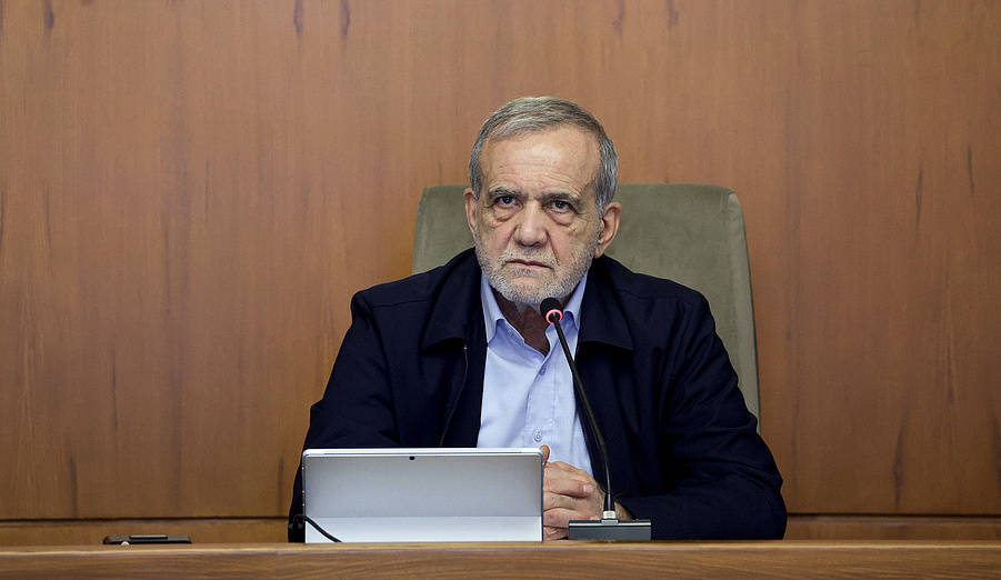 伊朗总统:国家高层在战争问题上高度团结-华闻时空