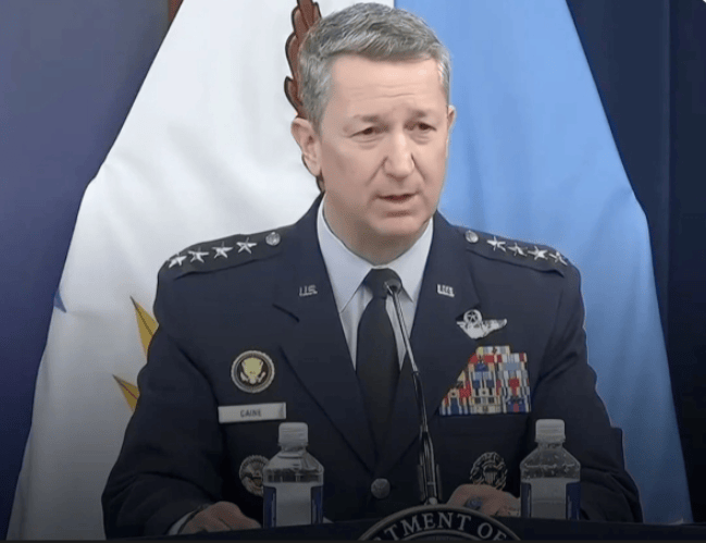 美军晒对伊作战伙食清单：吃了600万顿饭，喝了760万杯咖啡 -华闻时空