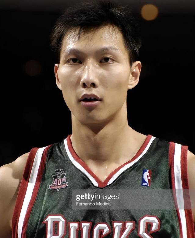 退役不到3年，篮球巨星易建联现状曝光，已开启新的人生