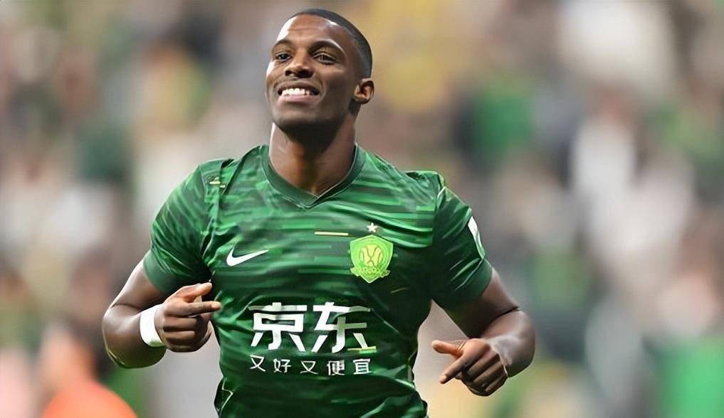 法比奥如果受伤不能登场比赛，国安这四位强援可替代他，国足主力领衔