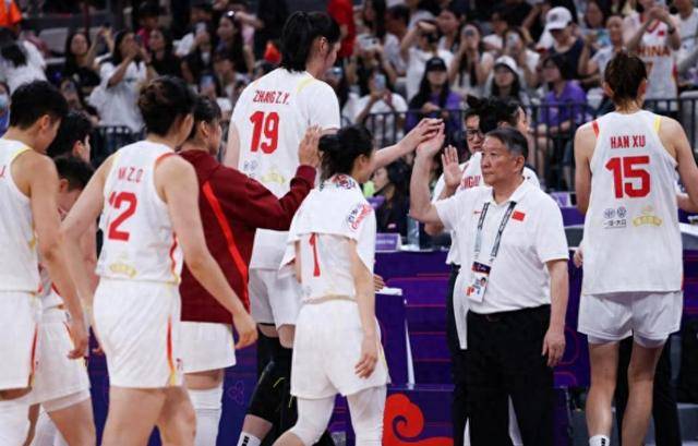 中国女篮集训第1天尴尬了！19人只有1人参加，宫鲁鸣该懵了？