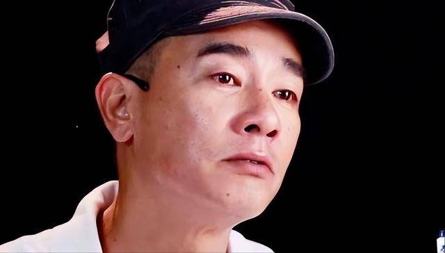 色字头上一把刀！知名女星曝陈小春“猛料” 好男人人设彻底崩塌-第10张图片-