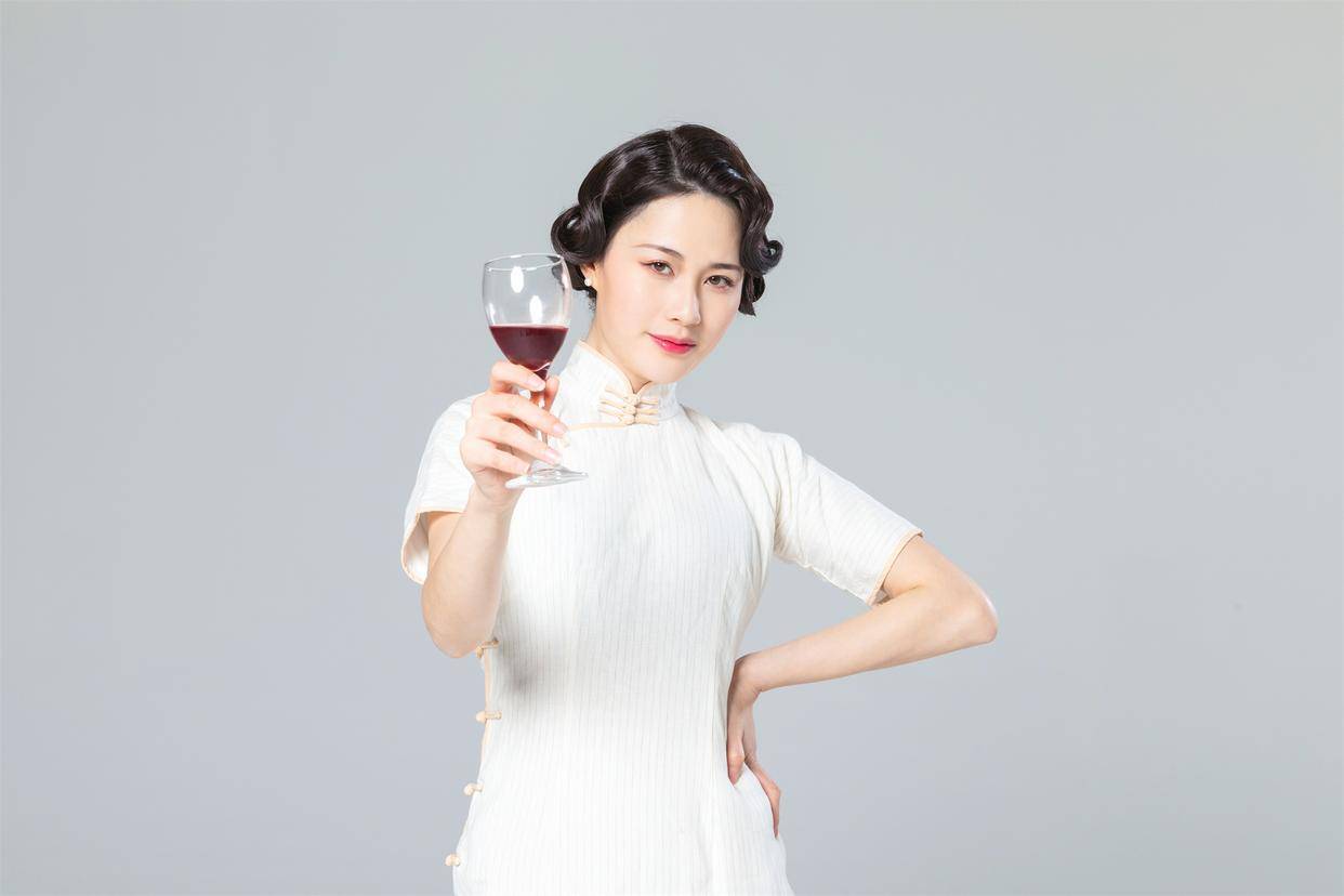 HBN投诉集中爆发：烂脸、过敏频发 “过敏包