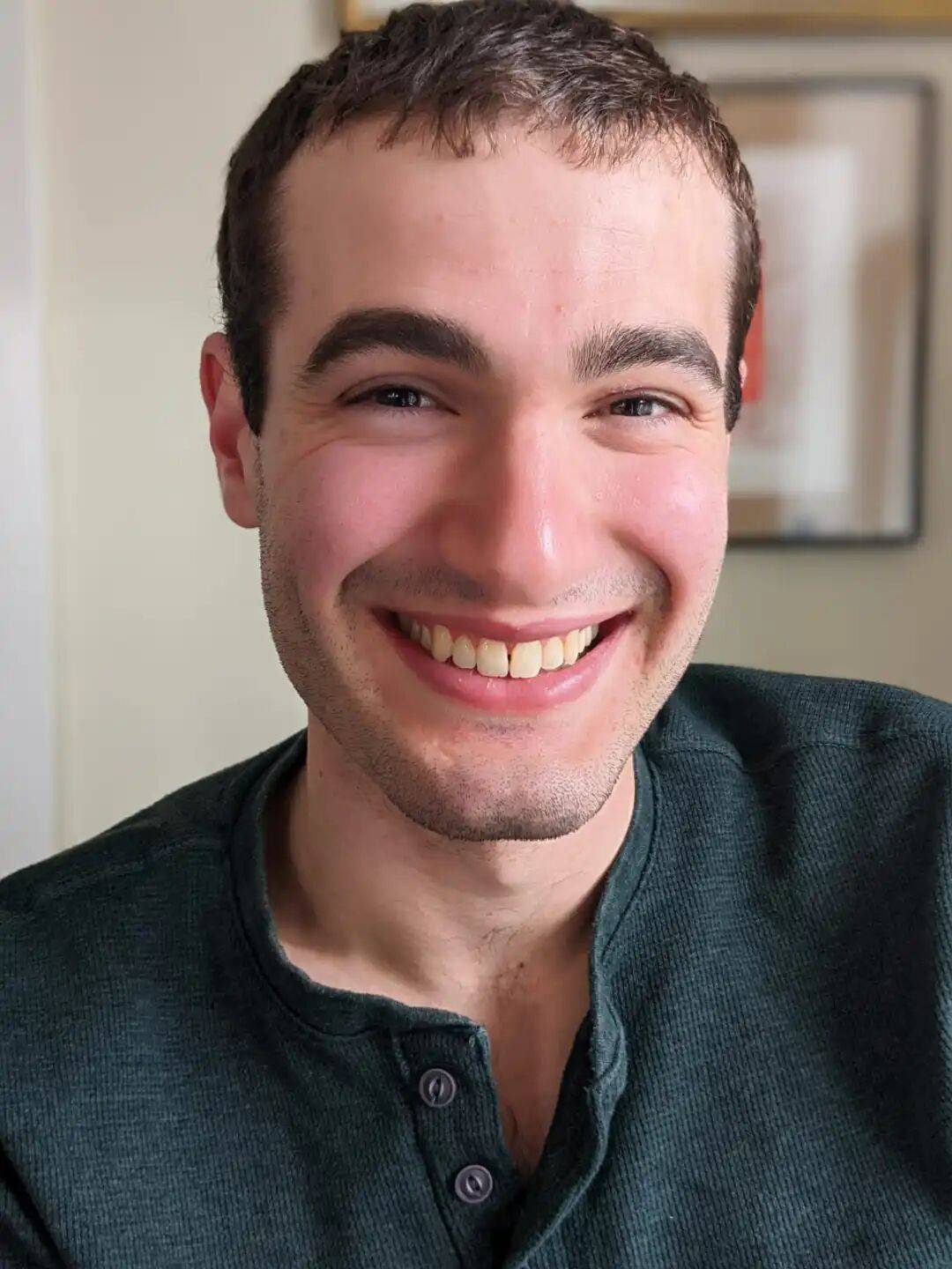 另一位本科生作者luke metz和alec都出自欧林工程学院并在毕业后