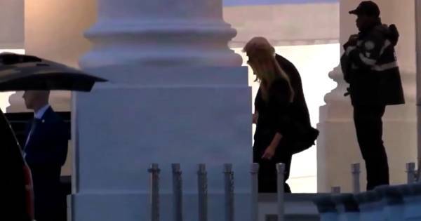 白宫晚宴发生枪击事件，特朗普紧急撤离 -华闻时空