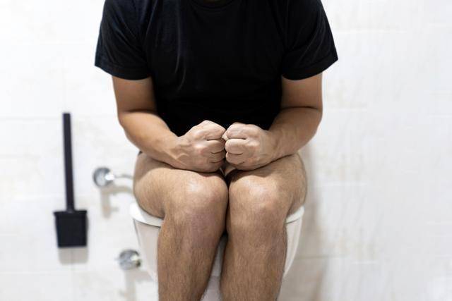 医生：直肠癌最危险信号，不是腹泻，而是频繁出现这4种异常