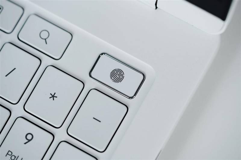 核显本竟敢卖到万元级别！荣耀MagicBook Pro16 2026全面评测：88W满血 + 92Wh续航，这可能是史上最强的核显