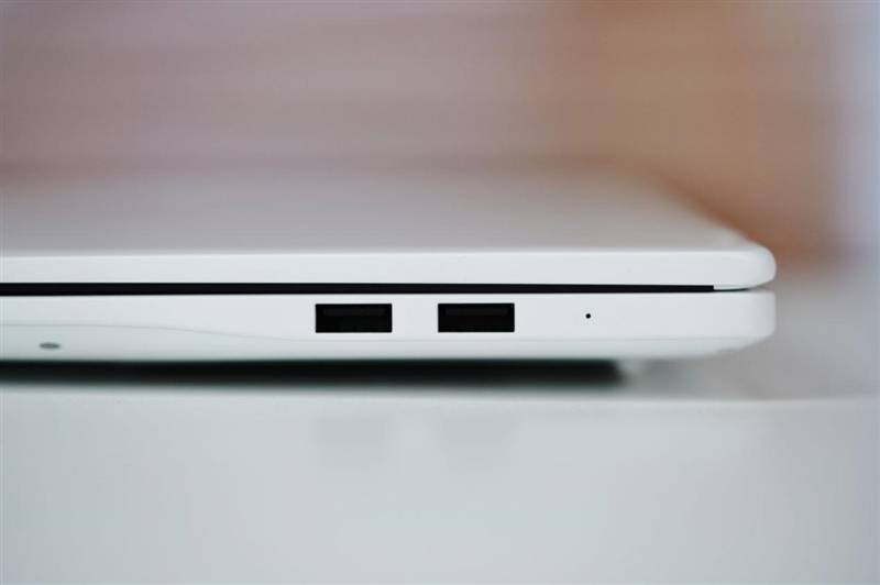 核显本竟敢卖到万元级别！荣耀MagicBook Pro16 2026全面评测：88W满血 + 92Wh续航，这可能是史上最强的核显