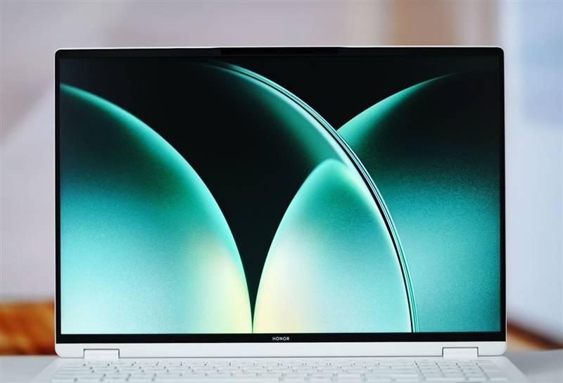 核显本竟敢卖到万元级别！荣耀MagicBook Pro16 2026全面评测：88W满血 + 92Wh续航，这可能是史上最强的核显