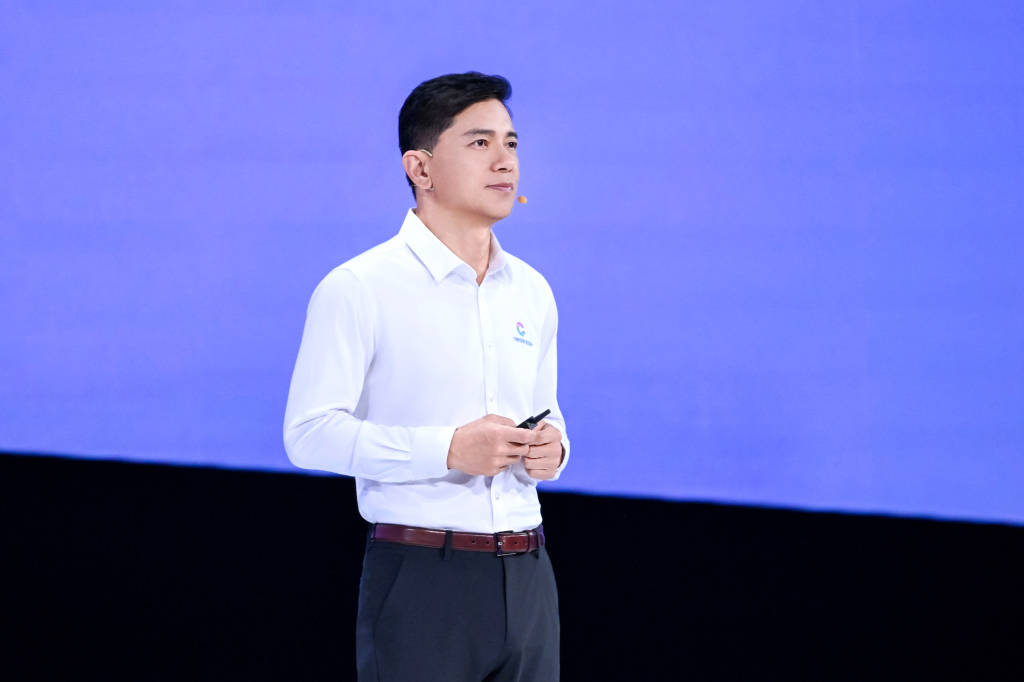 李彦宏：AI时代度量衡可能是日活智能体数，词元不一定代表终局