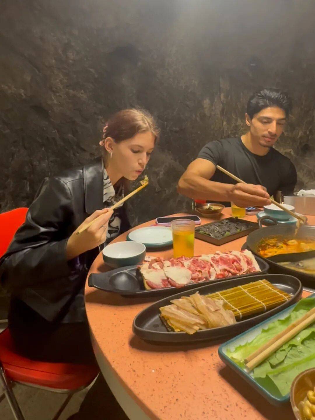 这个夏天，让我们一起“躲”进贵阳的凉爽里吃火锅！