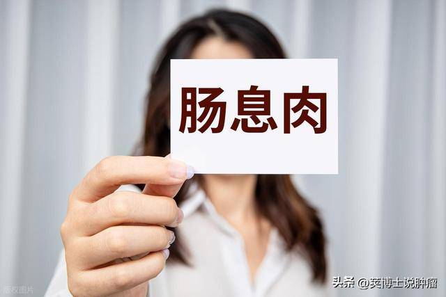 别再觉得癌症“毫无征兆”了！身体出现这些变化，真该去查一查