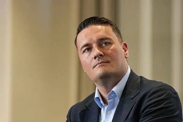 英国前内阁大臣：将竞选工党党首-华闻时空