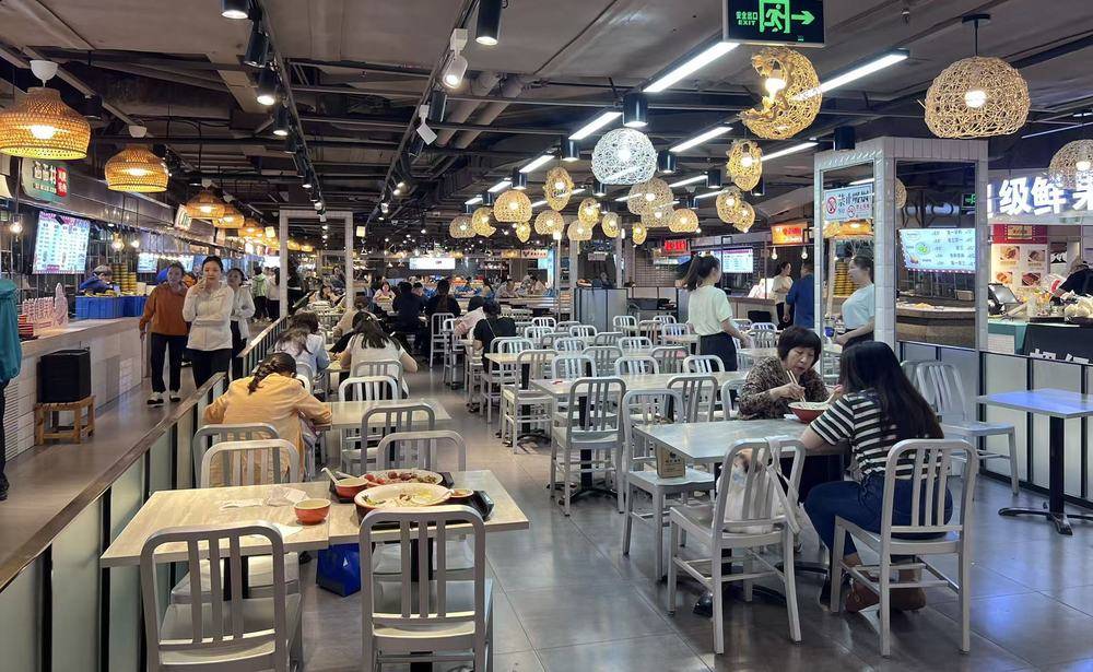 美食广场打不过商场B1
