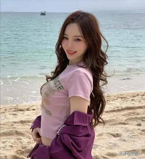 李小璐:年轻时管不住下半身,如今却让自己女儿买了单,她后悔吗