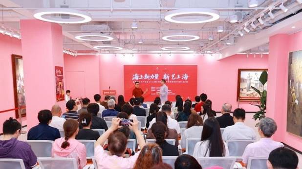 创新引入数字人讲解、VR体验，这场美术展带来跨越时空的红色艺术之旅