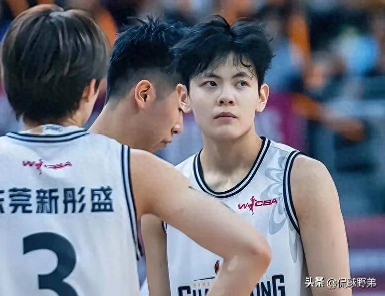 李梦200万美元加盟新联赛！四大国手缺席WCBA新赛季，杨舒予待定