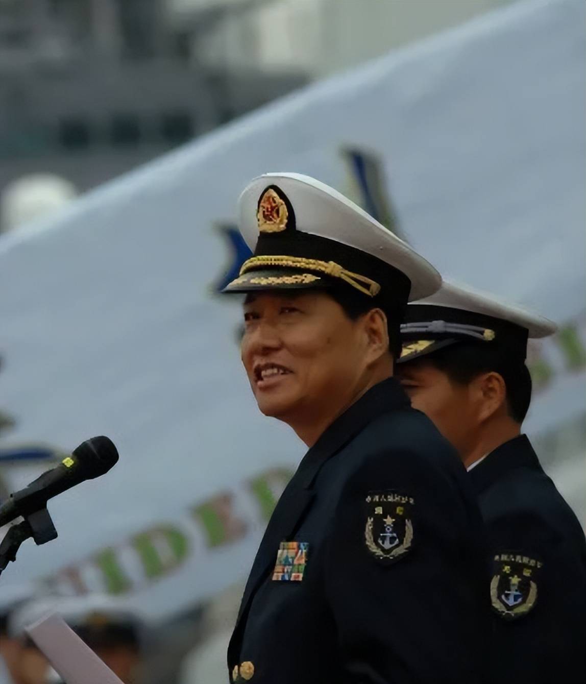 韩国海军机动舰队司令金仁浩少将出任联合海上部队司令负责指挥多国