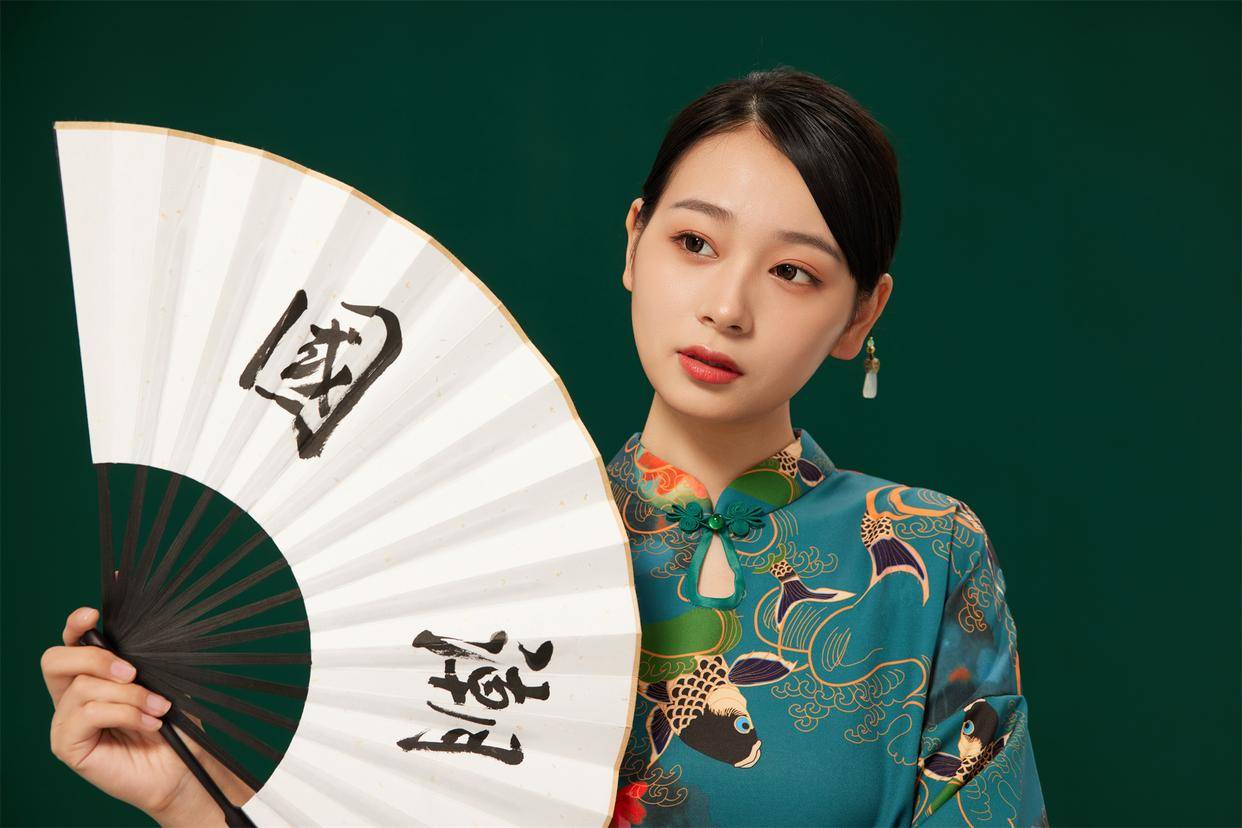 普通洗发水宣称助300万人改善脱发 多店铺宣