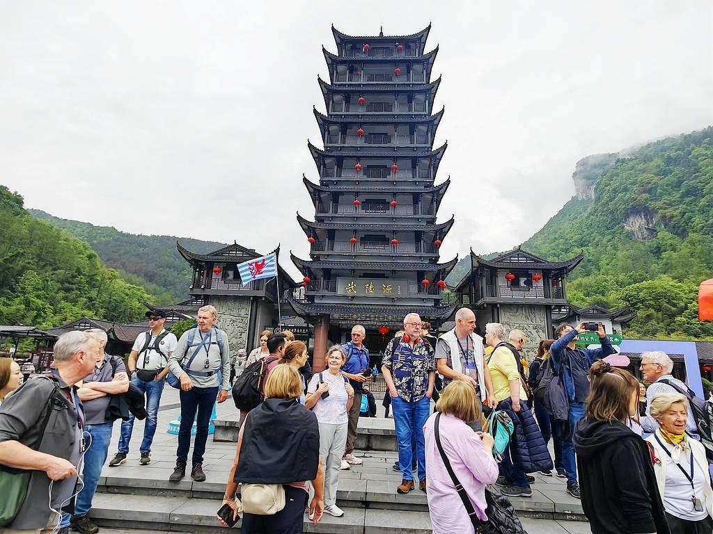 来中国避暑,是全球游客用脚投出的信任票 -华闻时空