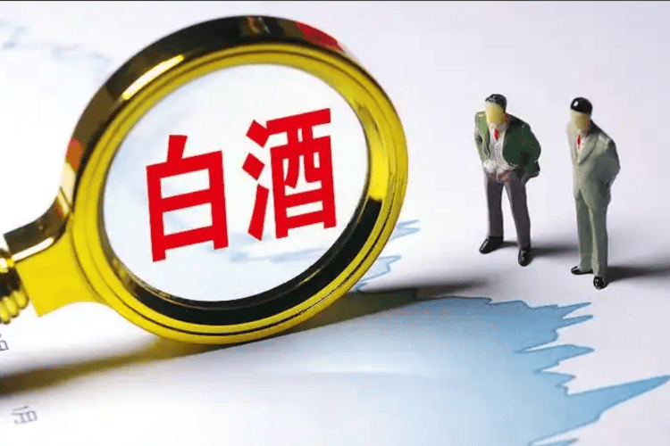一个月涨超13%走出低点，被基金“抛弃”的白酒股又行了？